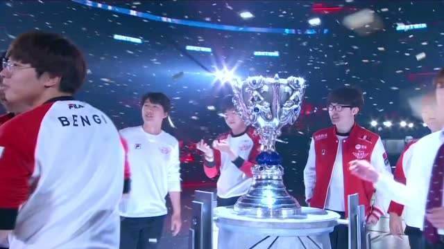 CSGO EPL S15：三连胜晋级 FaZe 2-1击败FURIA