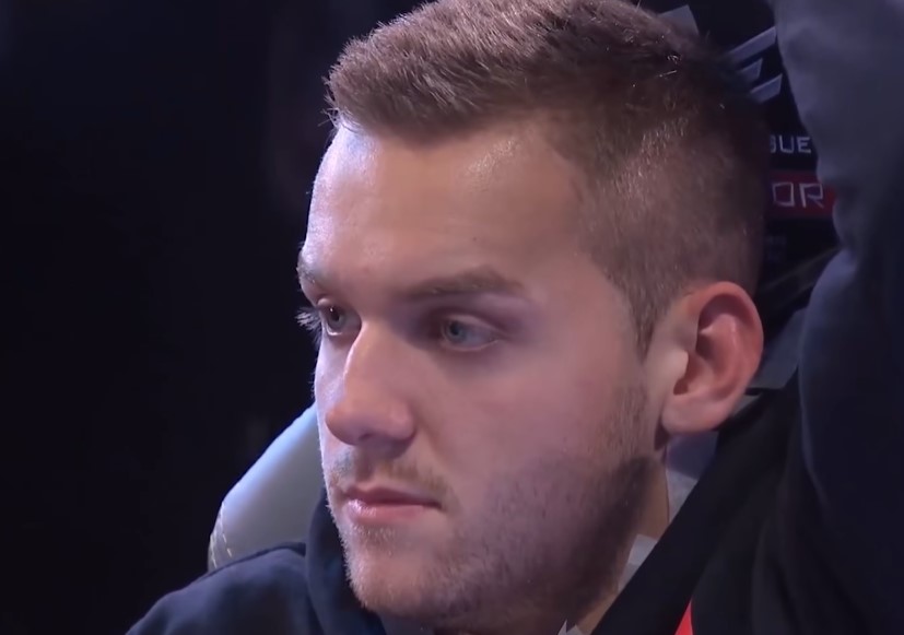 9INE 组织了一场慈善活动来帮助 Poland 的洪水受害者;