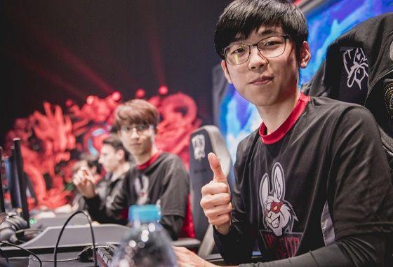 Rex Regum Qeon 在 Masters Toronto 2025 中被淘汰，未能赢得一场比赛
