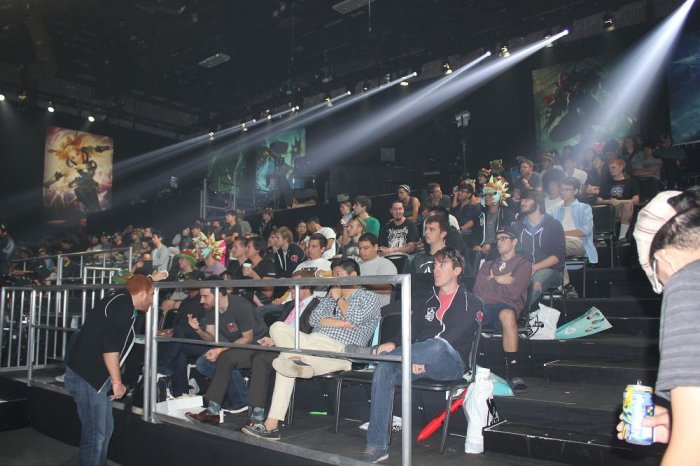 Meiko成为LPL首位在国际赛事BO5里被LEC战队两次横扫的选手